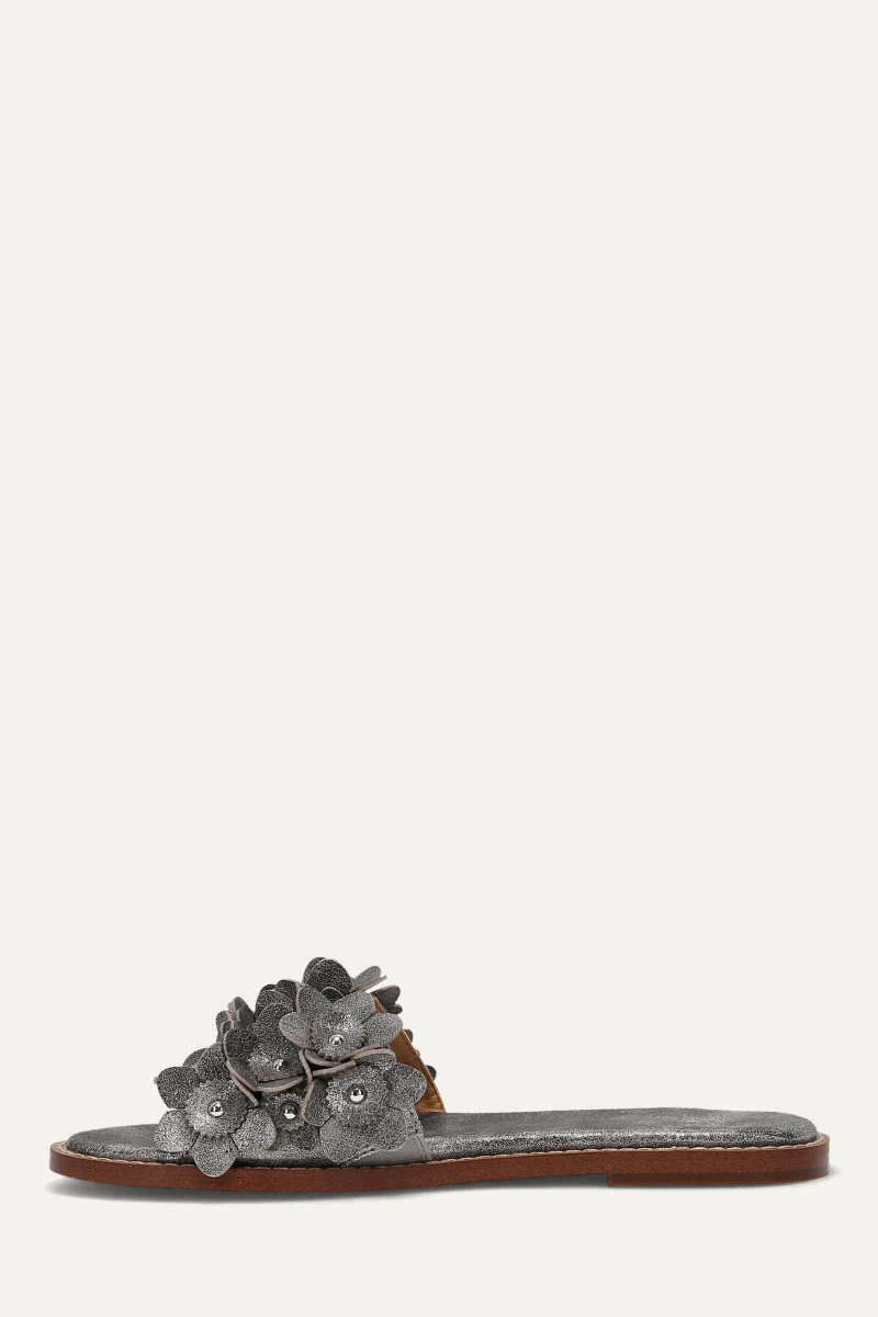 Bucky Flower Slide - Image 3