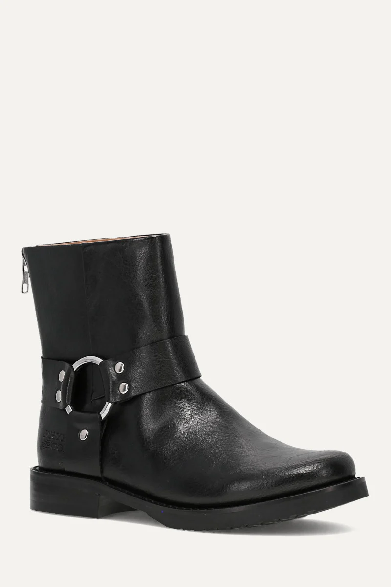 Chesnee Harness Short