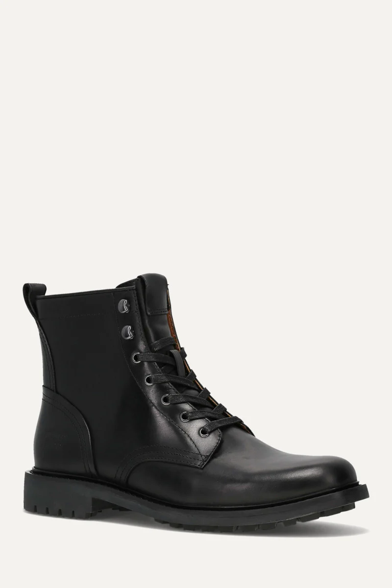 Dunn Lace Up