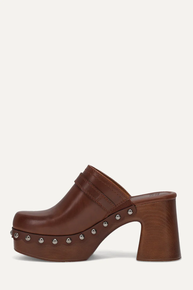 Wylie Scalloped Clog - Image 3