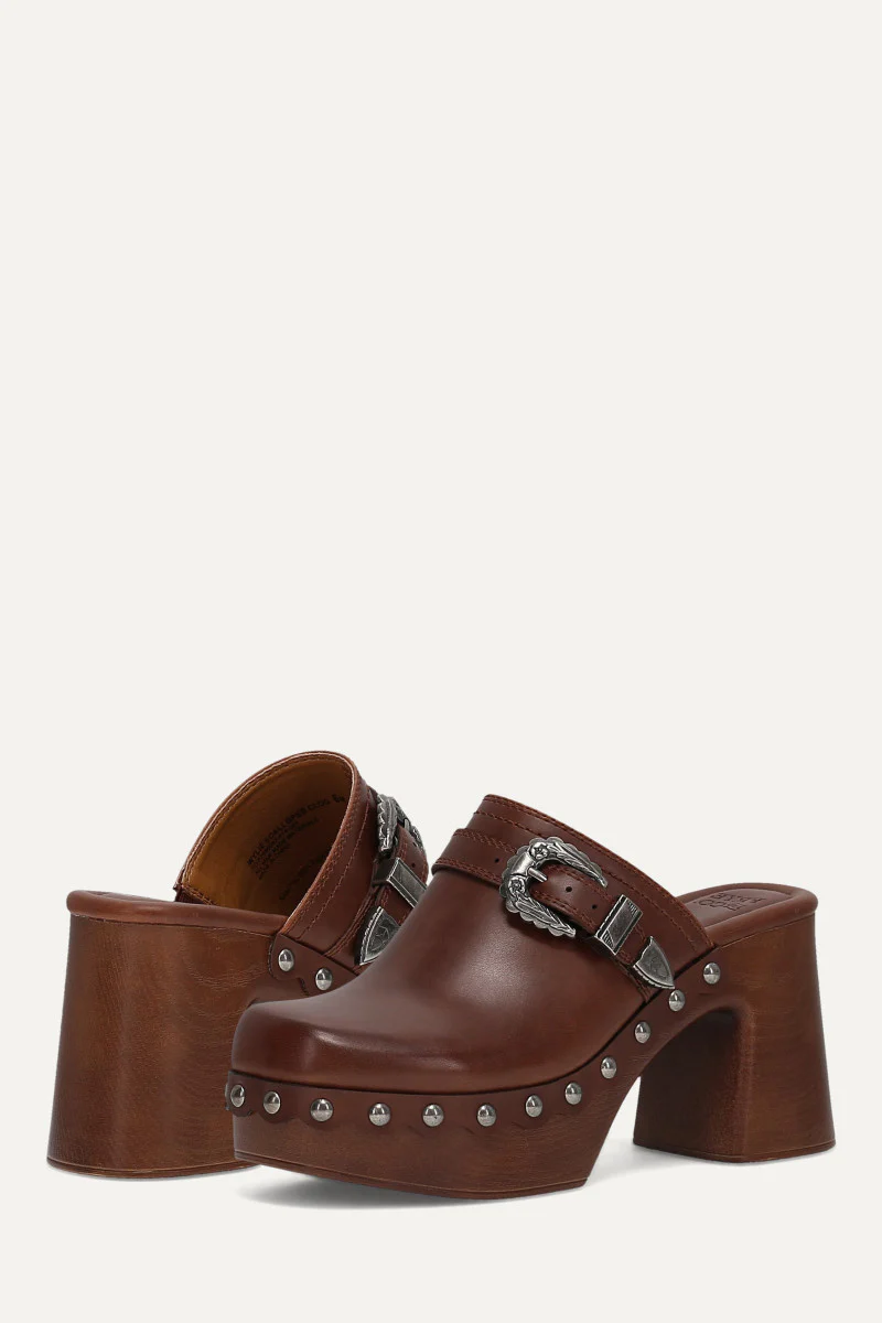 Wylie Scalloped Clog - Image 4